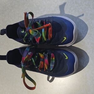 Nike Air  Kids ‎ Sneakers Blue  with Rainbow Laces Size 11C